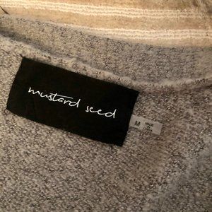 Mustard Seed Sweaters - Gray sweater with fur collar (detachable!) Mustard Seed Sweaters - Gray sweater with fur collar (detachable!)
